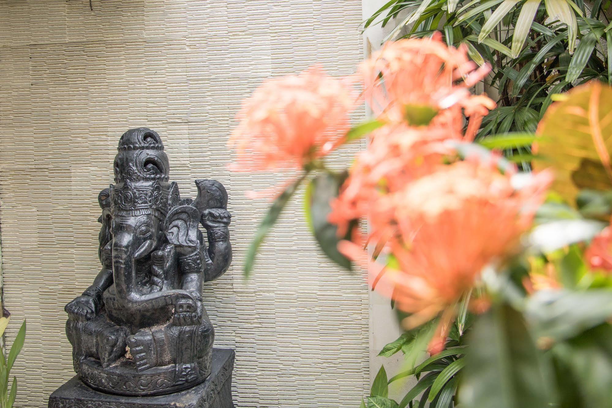 Villa Seriska Seminyak Eksteriør bilde