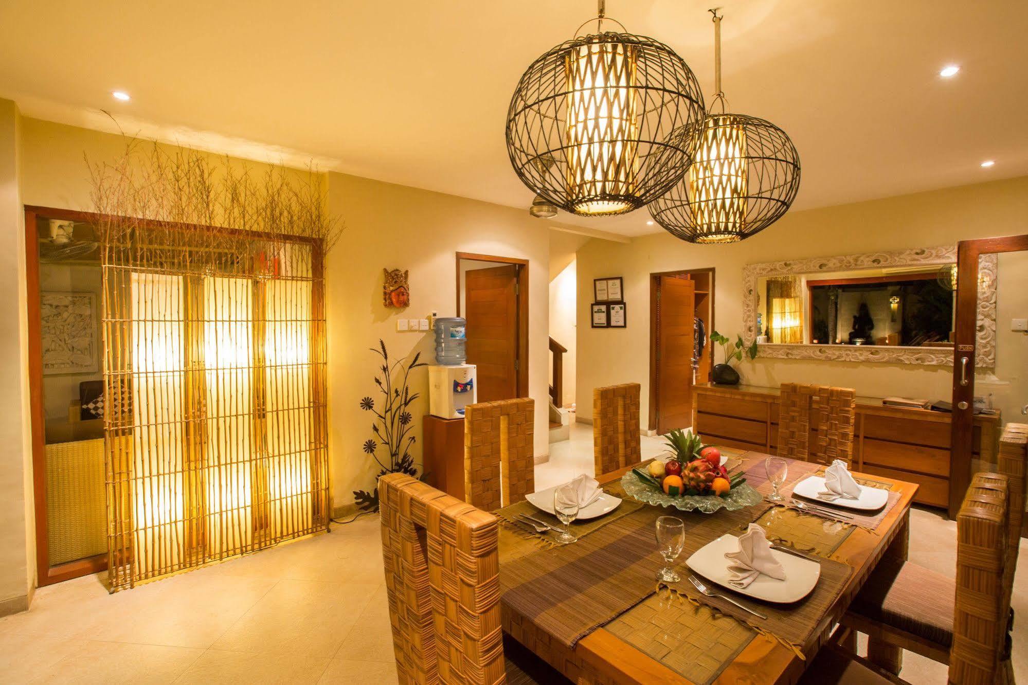 Villa Seriska Seminyak Eksteriør bilde